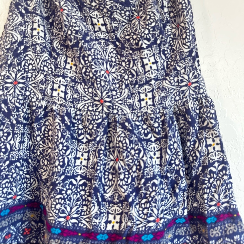 Torrid Blue and White Patterned Tank Top - Picture 2 of 5